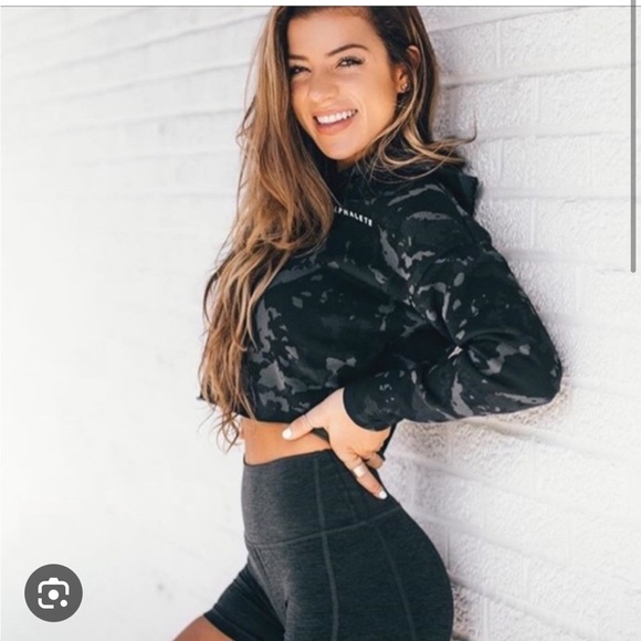 Alphalete Cropped Hoodie - Picture 1 of 5